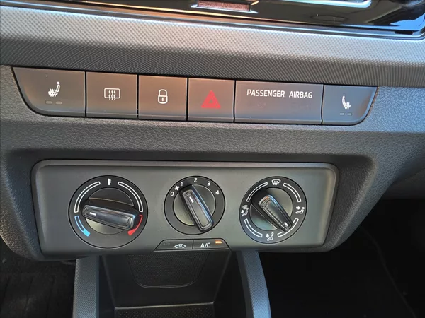 Škoda Fabia III 1,0TSi 70KW Cool + - foto 18