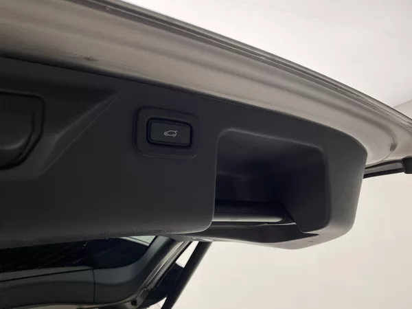 Land Rover Discovery Sport D150 S AWD AUT CZ - foto 31