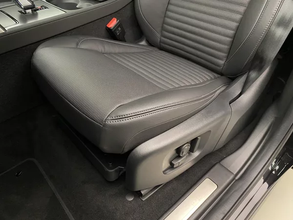 Land Rover Discovery Sport D200 LANDMARK AWD AUT - foto 10