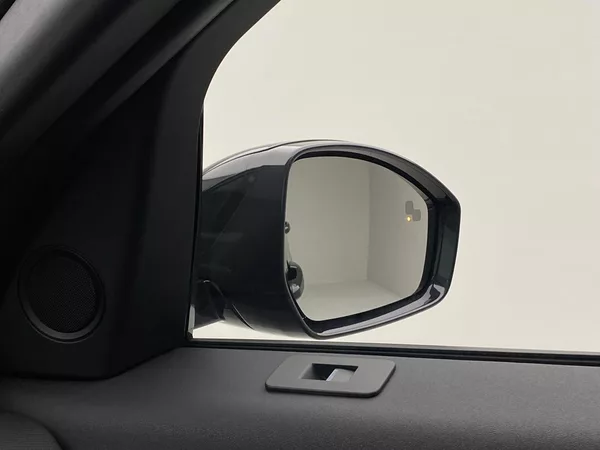 Land Rover Discovery Sport D200 LANDMARK AWD AUT - foto 14