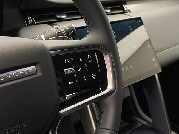 Land Rover Discovery Sport D200 LANDMARK AWD AUT - foto 6