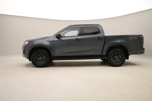 Isuzu D-Max Double Cab 2,2 V-Cross 4x4 AUT - foto 2