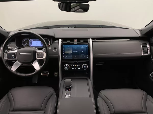 Land Rover Discovery P360 R-DYNAMIC SE AWD AUT CZ - foto 2