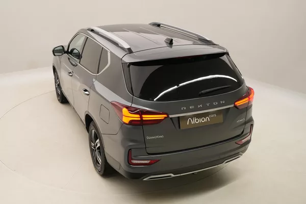 SsangYong Rexton 2.2 CRDi 4WD AUT CZ - foto 17
