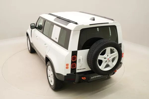 Land Rover Defender 110 D250 SE AWD AUT CZ - foto 17