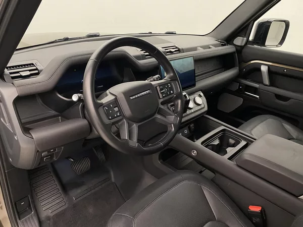 Land Rover Defender 130 D300 SE AWD AUT CZ - foto 4