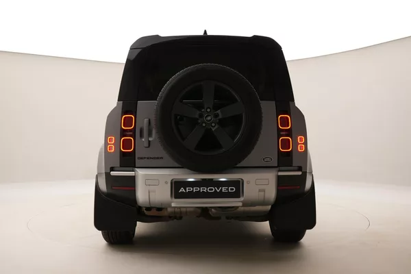 Land Rover Defender 110 D250 HSE AWD AUT CZ - foto 11