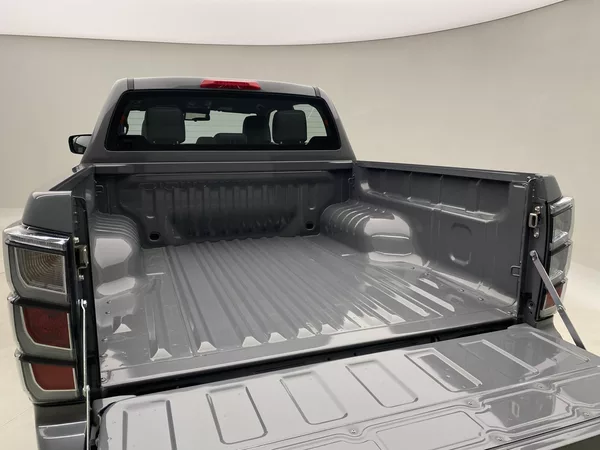 Isuzu D-Max Double Cab 2,2 LS 4x4 AUT - foto 17
