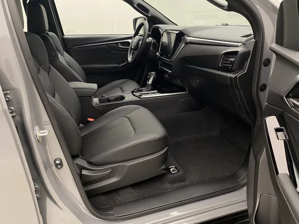 Isuzu D-Max Double Cab 2,2 LS 4x4 AUT - foto 18