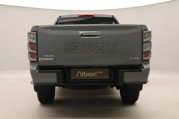 Isuzu D-Max Double Cab 2,2 LS 4x4 AUT - foto 4