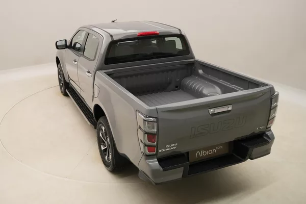 Isuzu D-Max Double Cab 2,2 LS 4x4 AUT - foto 9