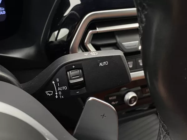 BMW X4 xDRIVE 20i MPAKET AUT CZ - foto 22