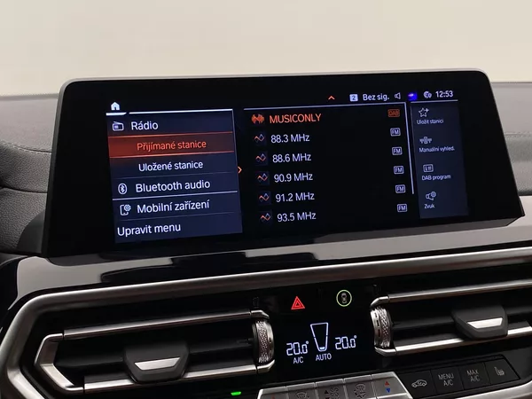 BMW X4 xDRIVE 20i MPAKET AUT CZ - foto 36