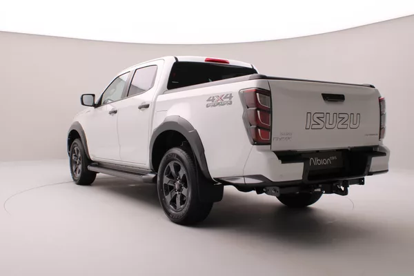 Isuzu D-Max Double Cab 1,9 V-Cross 4x4 AUT - foto 3