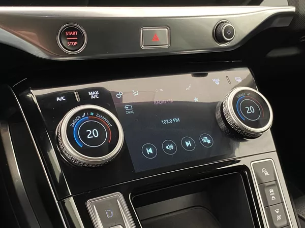 Jaguar I-Pace EV400 SE AWD AUT CZ - foto 37