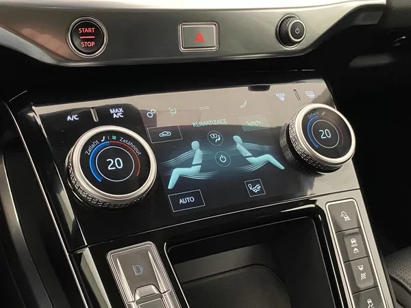 Jaguar I-Pace EV400 SE AWD AUT CZ - foto 38