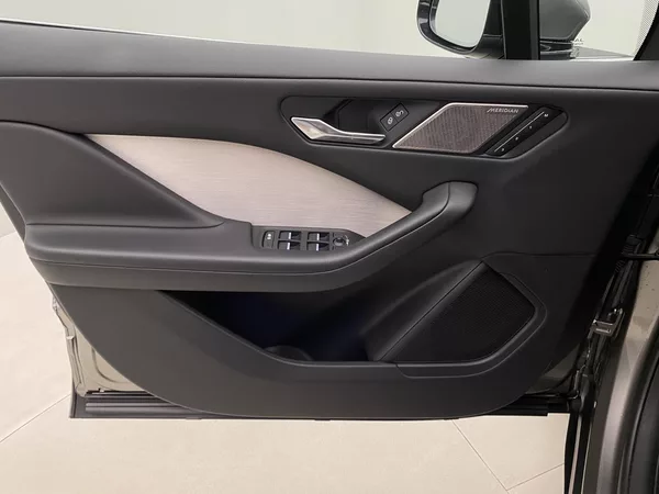 Jaguar I-Pace EV400 SE AWD AUT CZ - foto 7