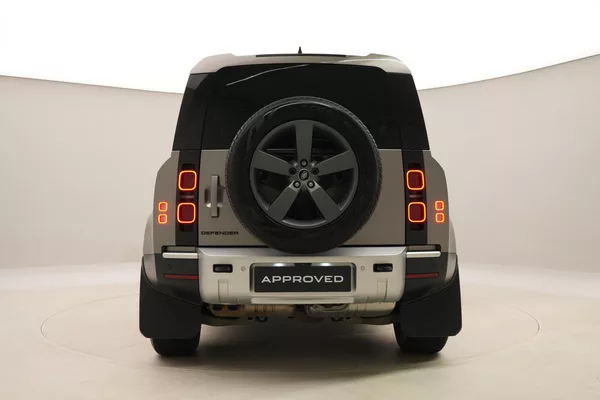 Land Rover Defender 110 D300 SE AWD AUT CZ - foto 11