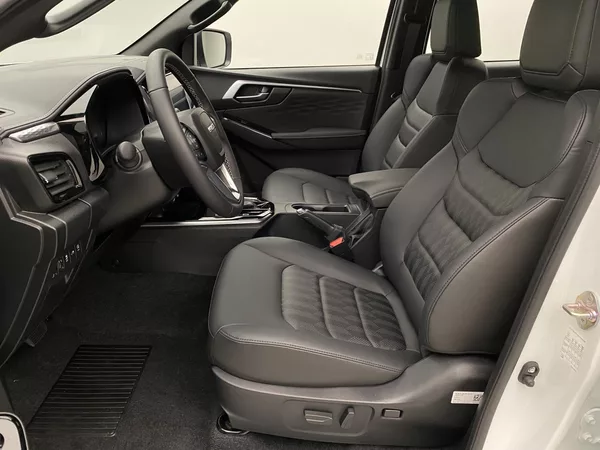 Isuzu D-Max Double Cab 1,9l LSE 4x4 AUT - foto 11