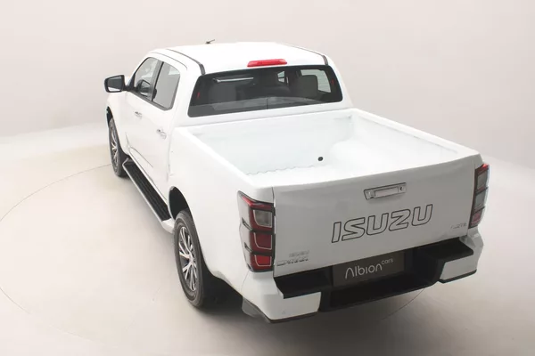 Isuzu D-Max Double Cab 1,9l LSE 4x4 AUT - foto 7
