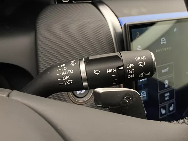 Land Rover Discovery Sport D200 DYNAMIC SE AWD AUT - foto 28