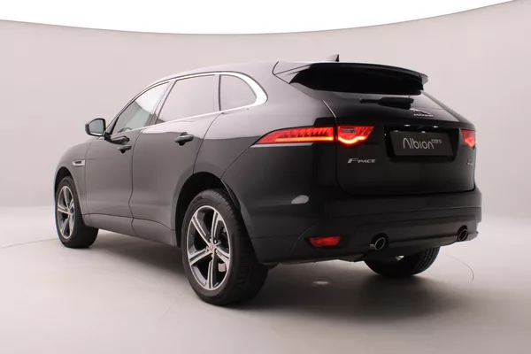 Jaguar F-Pace 25t AWD AUT - foto 10