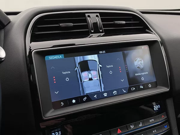 Jaguar F-Pace 25t AWD AUT - foto 35
