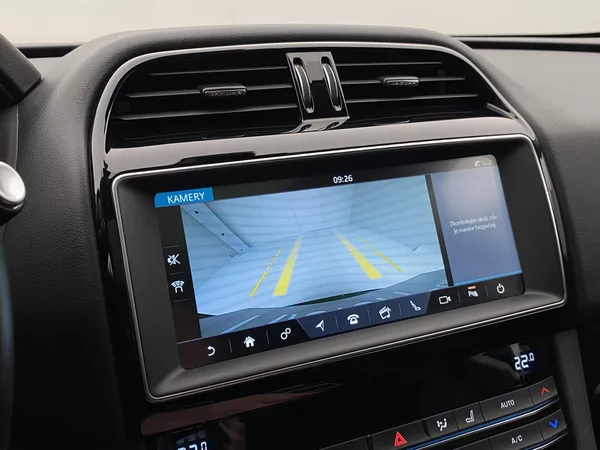 Jaguar F-Pace 25t AWD AUT - foto 37