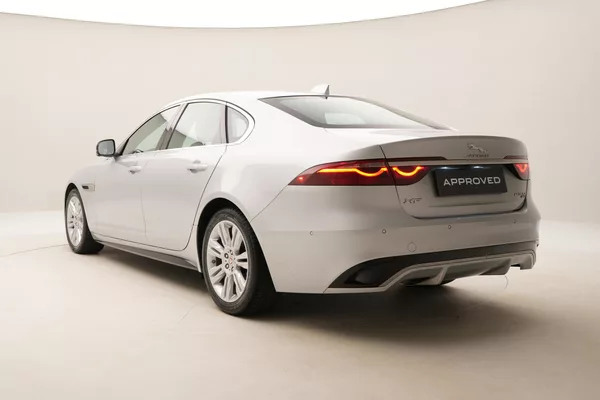 Jaguar XF P300 R-DYNAMIC S AWD AUT CZ - foto 10