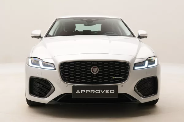 Jaguar XF P300 R-DYNAMIC S AWD AUT CZ - foto 15