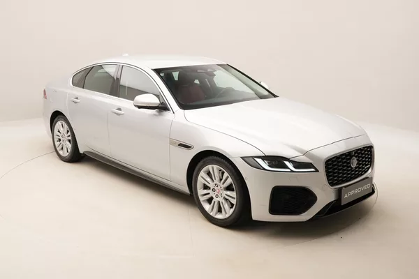 Jaguar XF P300 R-DYNAMIC S AWD AUT CZ - foto 16