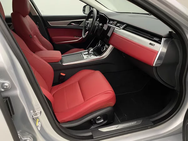 Jaguar XF P300 R-DYNAMIC S AWD AUT CZ - foto 23