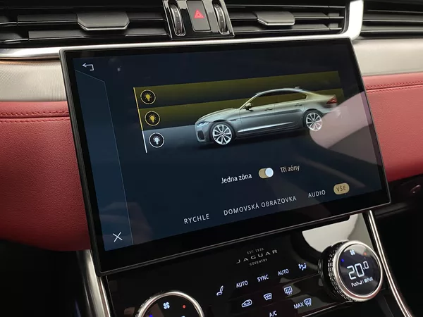 Jaguar XF P300 R-DYNAMIC S AWD AUT CZ - foto 43