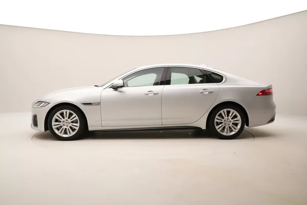 Jaguar XF P300 R-DYNAMIC S AWD AUT CZ - foto 9