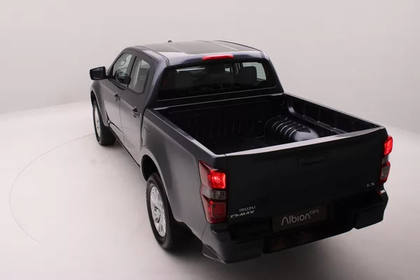 Isuzu D-Max Double Cab 1,9l LS 4x4 AUT - foto 9