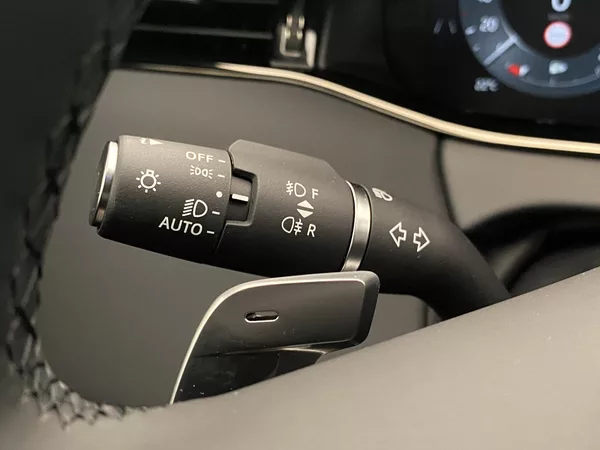 Land Rover Range Rover Evoque D165 R-DYNAMIC SE AWD AUT - foto 31