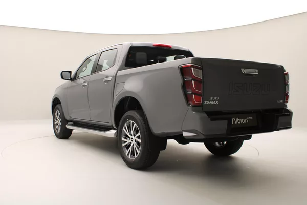 Isuzu D-Max Double Cab 2,2 LS 4x4 AUT - foto 3