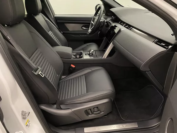 Land Rover Discovery Sport D200 DYNAMIC SE AWD AUT CZ - foto 22