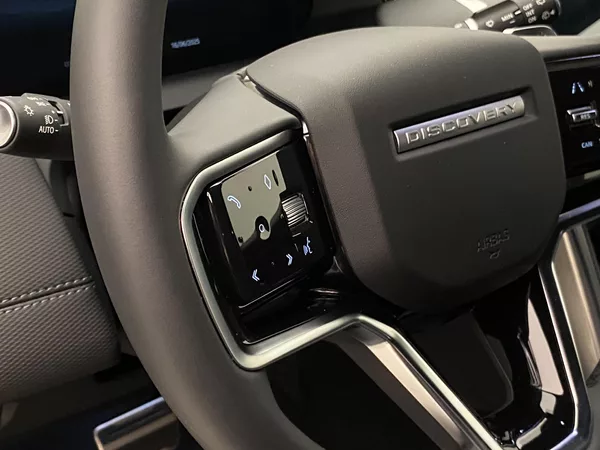 Land Rover Discovery Sport D200 DYNAMIC SE AWD AUT CZ - foto 24