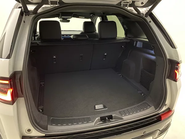 Land Rover Discovery Sport D200 DYNAMIC SE AWD AUT CZ - foto 6