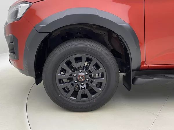 Isuzu D-Max Double Cab 2,2 V-Cross 4x4 AUT - foto 11