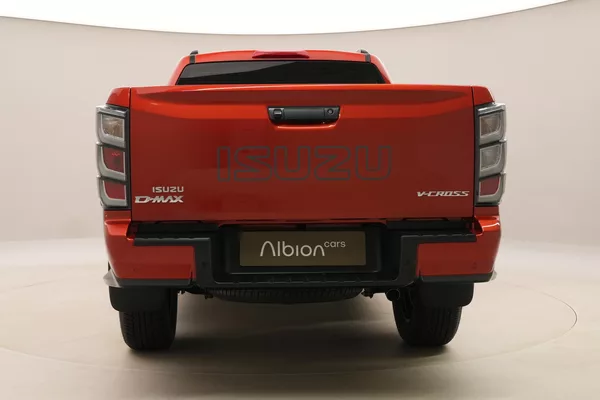 Isuzu D-Max Double Cab 2,2 V-Cross 4x4 AUT - foto 4