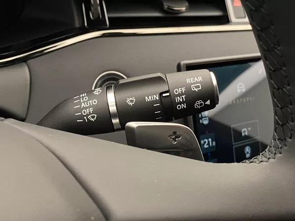 Land Rover Range Rover Evoque D165 R-DYNAMIC SE AWD AUT - foto 9
