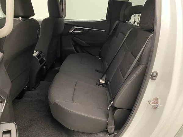 Isuzu D-Max Double Cab 1,9l LS 4x4 AUT - foto 11