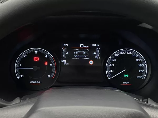 Isuzu D-Max Double Cab 1,9l LS 4x4 AUT - foto 20