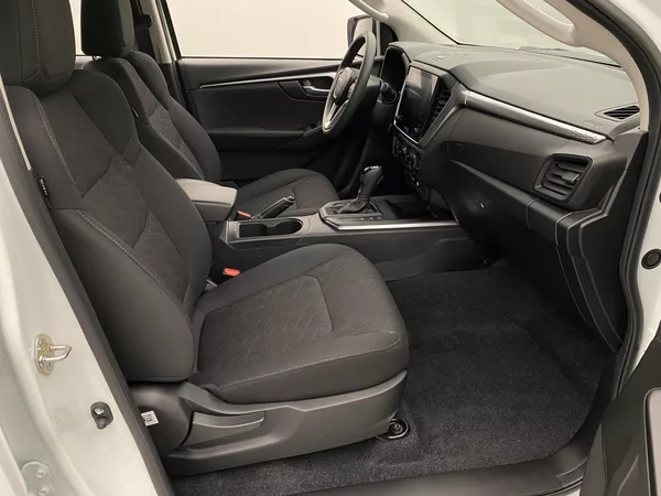 Isuzu D-Max Double Cab 1,9l LS 4x4 AUT - foto 29