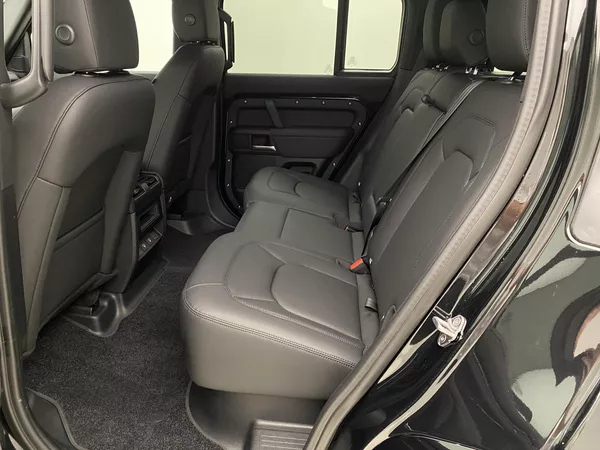 Land Rover Defender 110 D300 X-DYNAMIC SE AWD CZ - foto 5