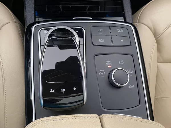 Mercedes-Benz GLE 43 AMG 4MATIC AUT - foto 29