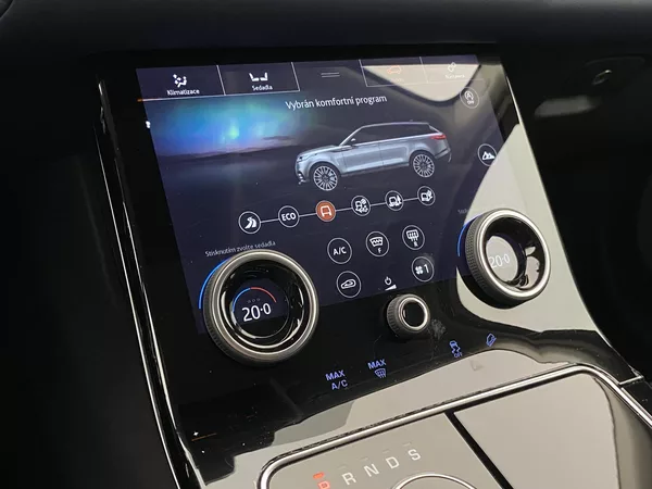 Land Rover Range Rover Velar P250 HSE AWD AUT CZ - foto 36