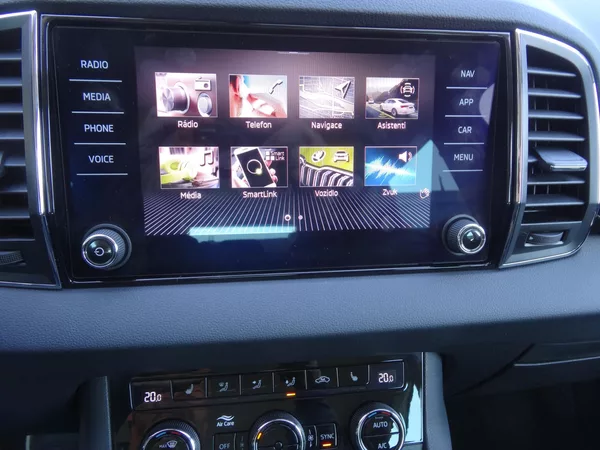 Škoda Karoq 1.5TSi DSG taž.zař. Style plus - foto 13
